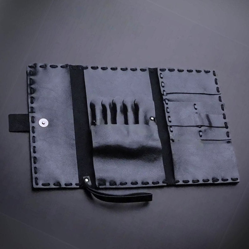 Pochette Heritage Tressée à Ciseaux en Cuir Juntetsu — 4 Poches #dark