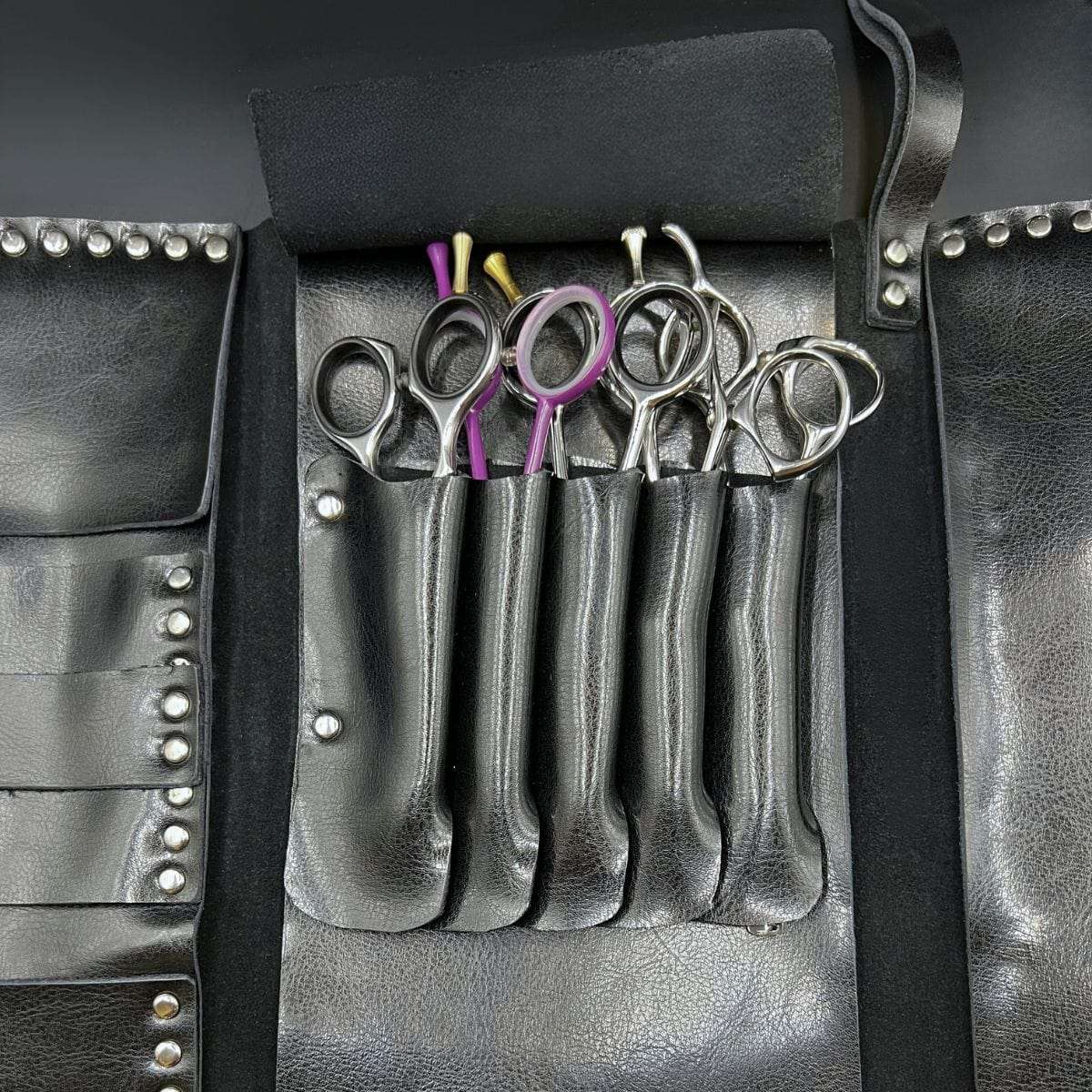 Pochette Heritage Cloutée à Ciseaux en Cuir Juntetsu — 4 Poches