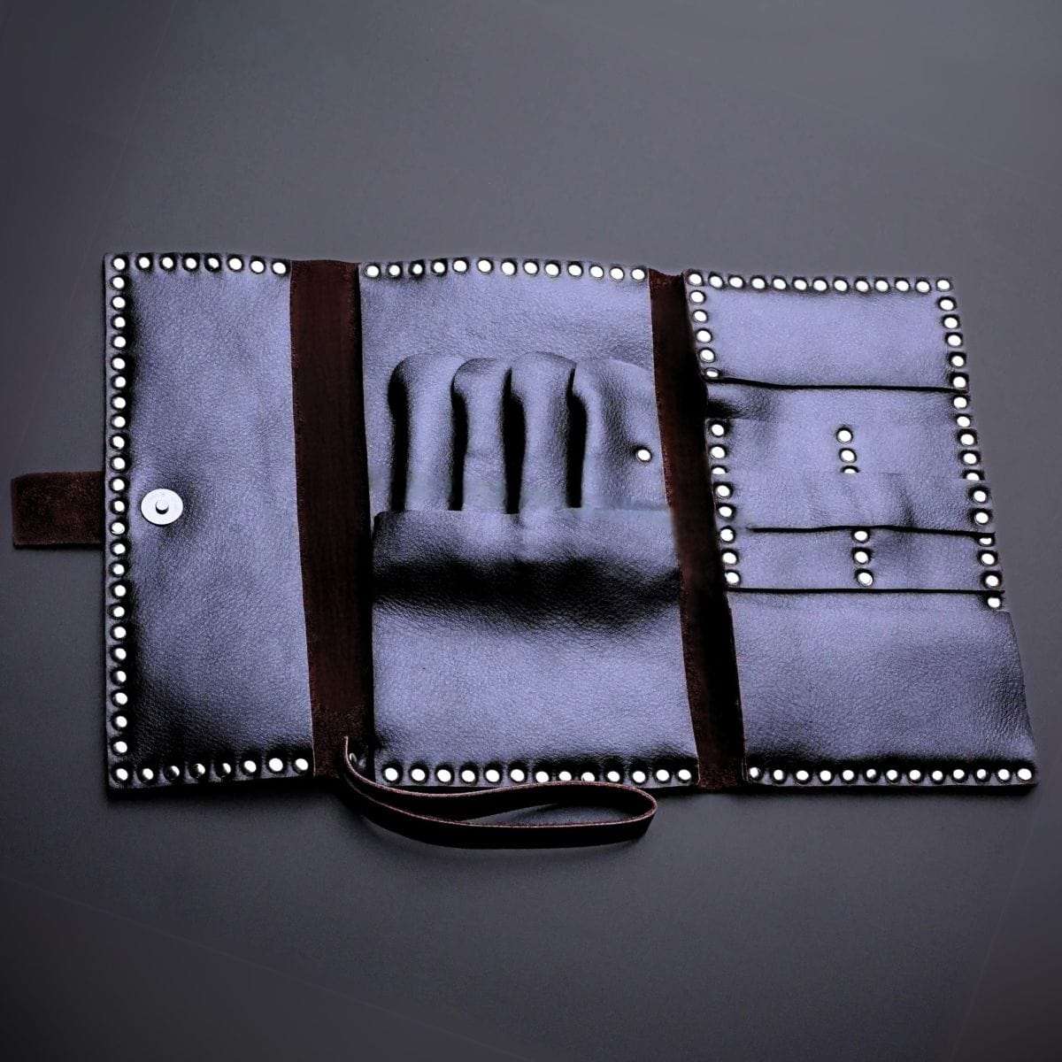 Pochette Heritage Cloutée à Ciseaux en Cuir Juntetsu — 4 Poches