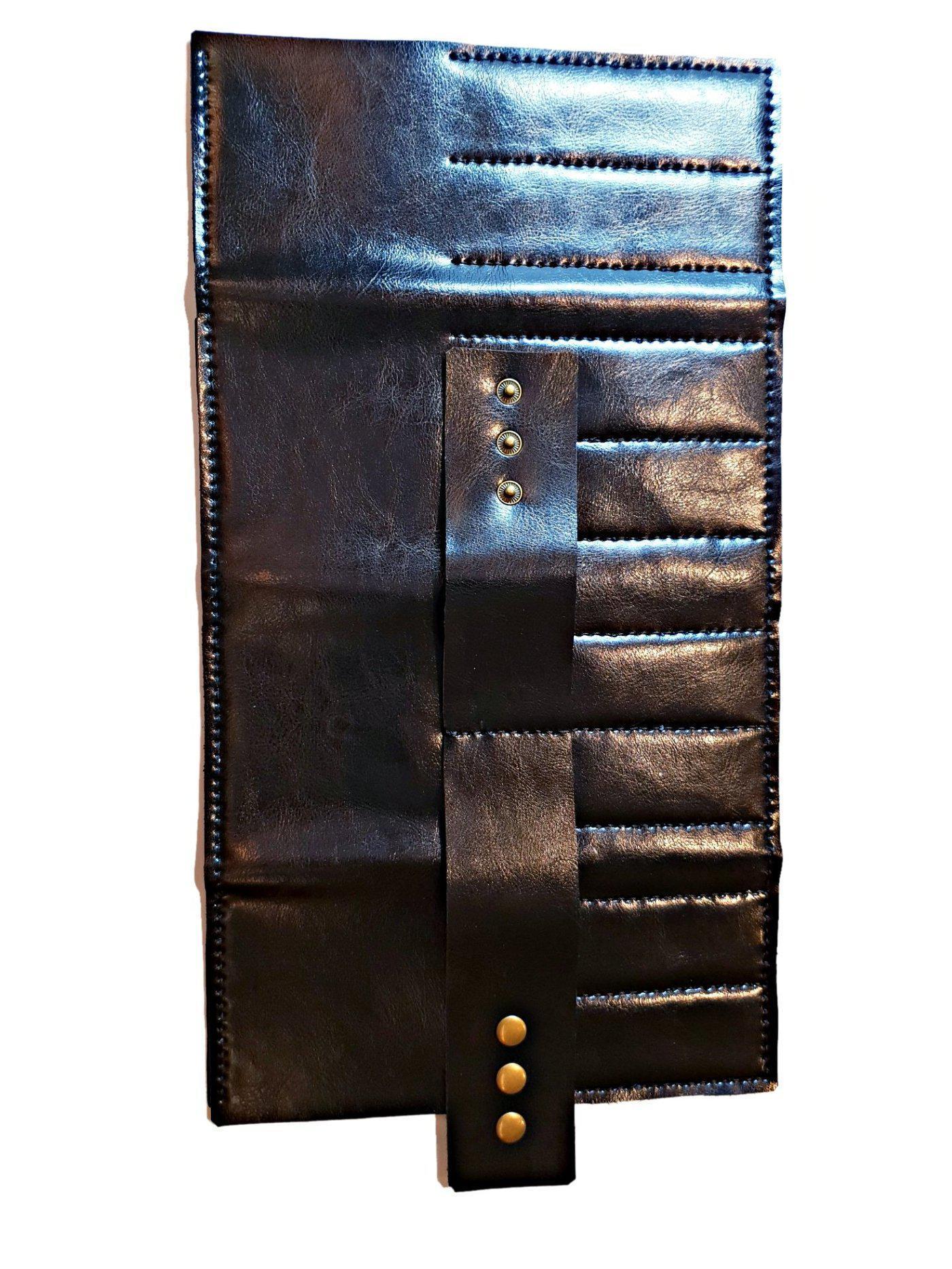 Pochette a enrouler en cuir noir pour huit paires de ciseaux