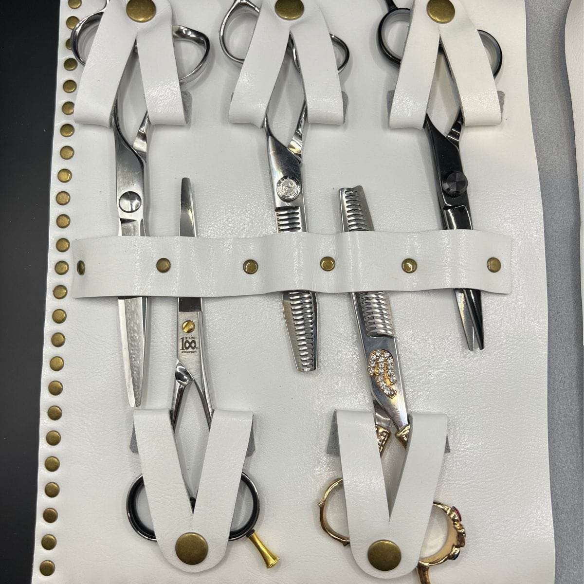 Étui à Ciseaux en Cuir Blanc Premium — 5 Poches